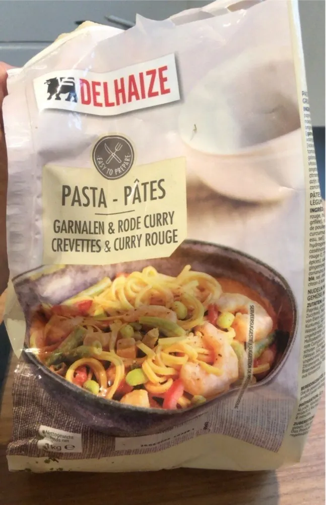 Pasta crevettes curry rouge