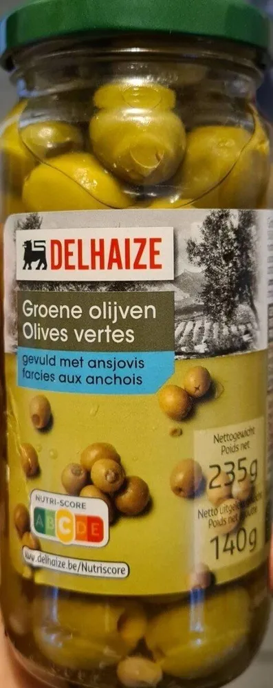 Olives vertes farcies aux anchois