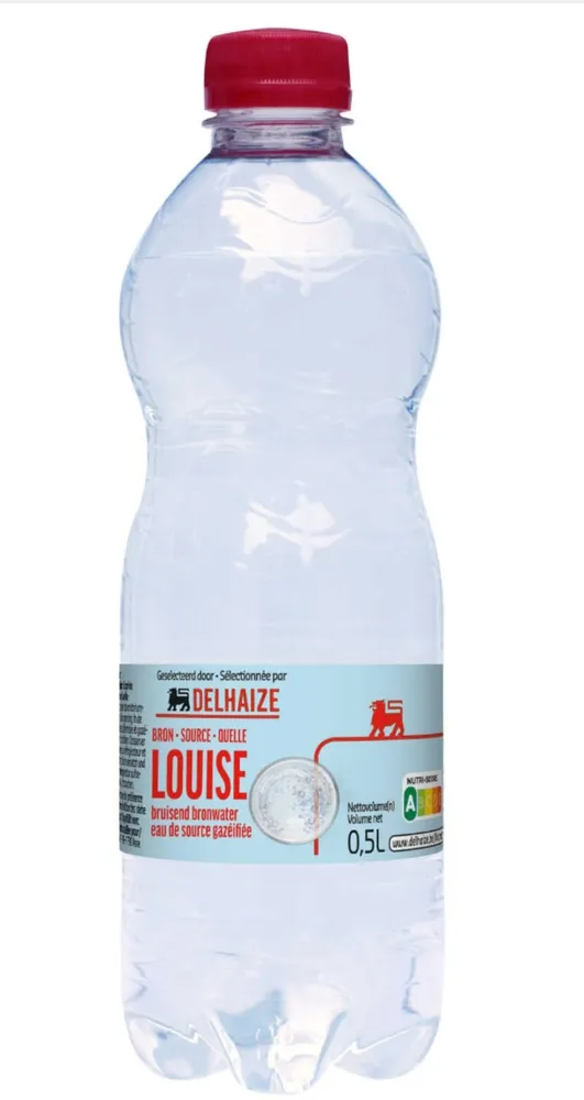 Eau de source gazéifiée