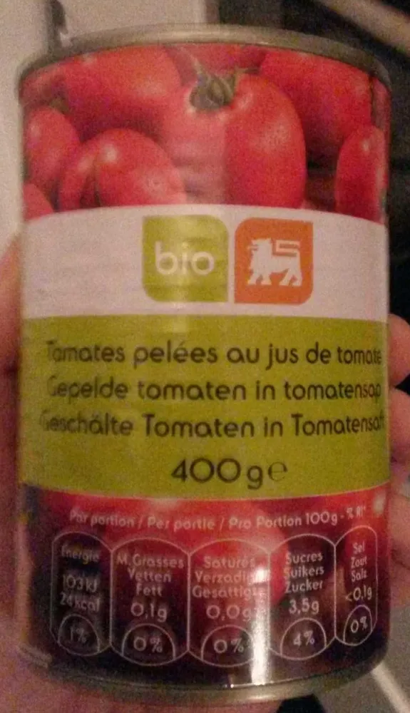 Tomates pelées au jus de tomates