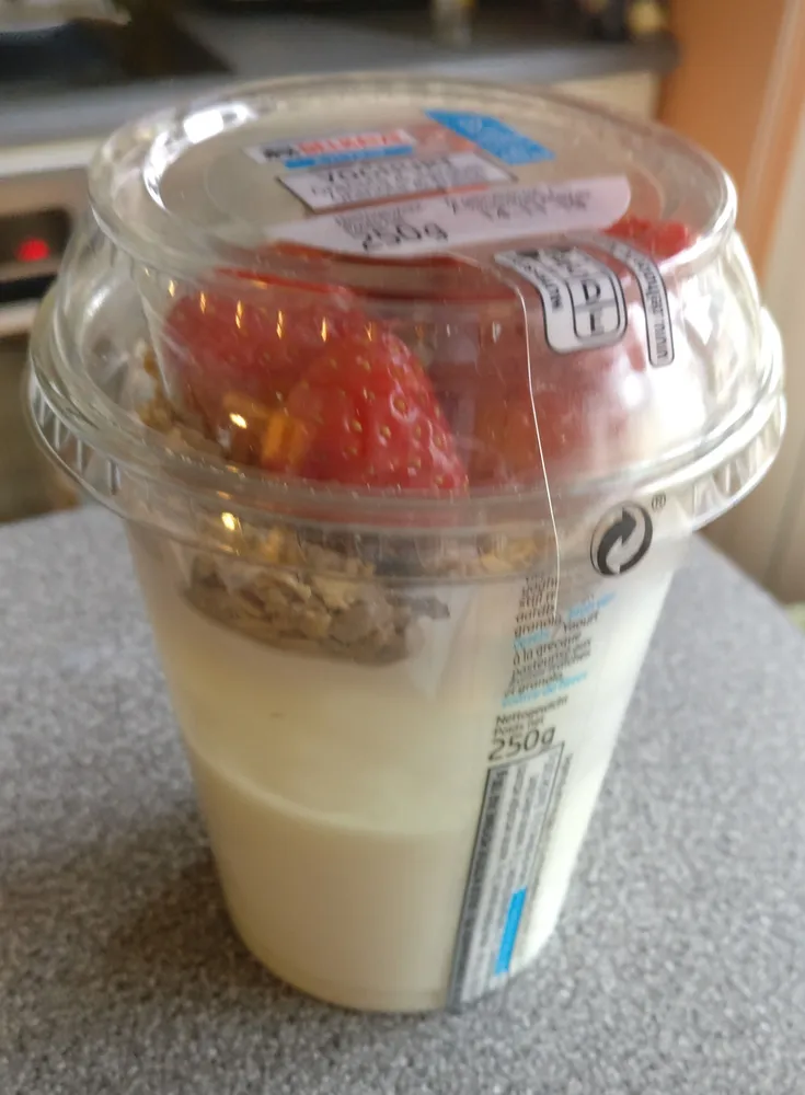 Yoghurt granola & fraise