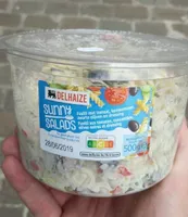 Sunny salads, fusilli aux tomates