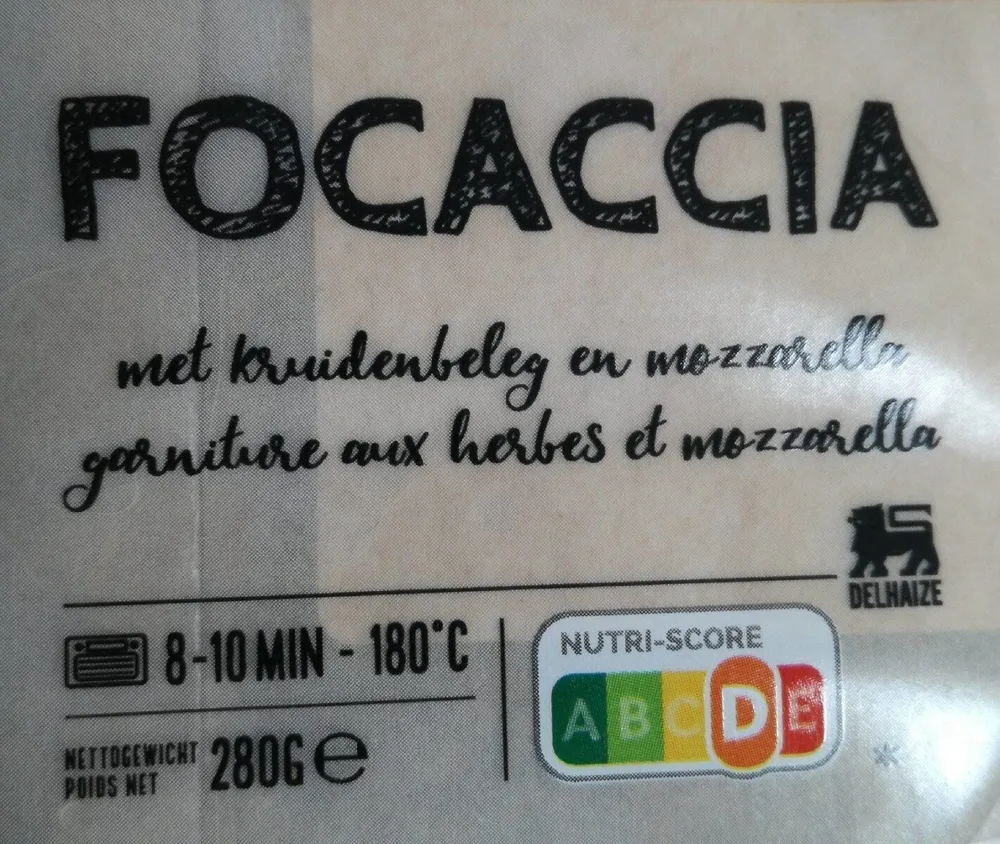 Focaccia garniture aux herbes et mozzarella