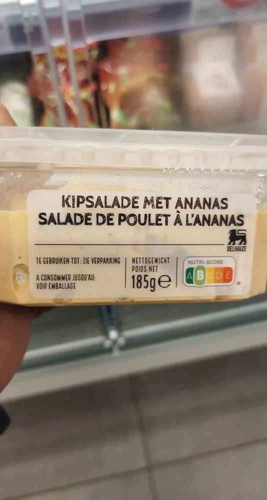 Salade de poulet à l'ananas