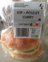 Sandwich met kip en kerriesaus