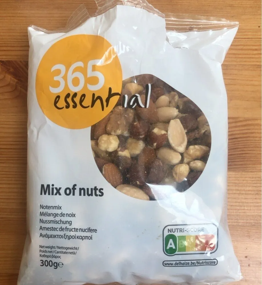 Mix of nuts