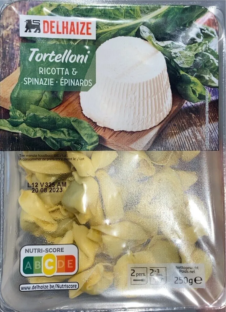 Tortelloni Ricotta & spinazie . Épinards