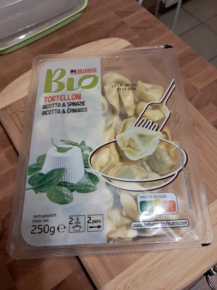 Tortelloni ricotta & spinazie