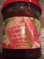 Confiture fraises et rhubarbes