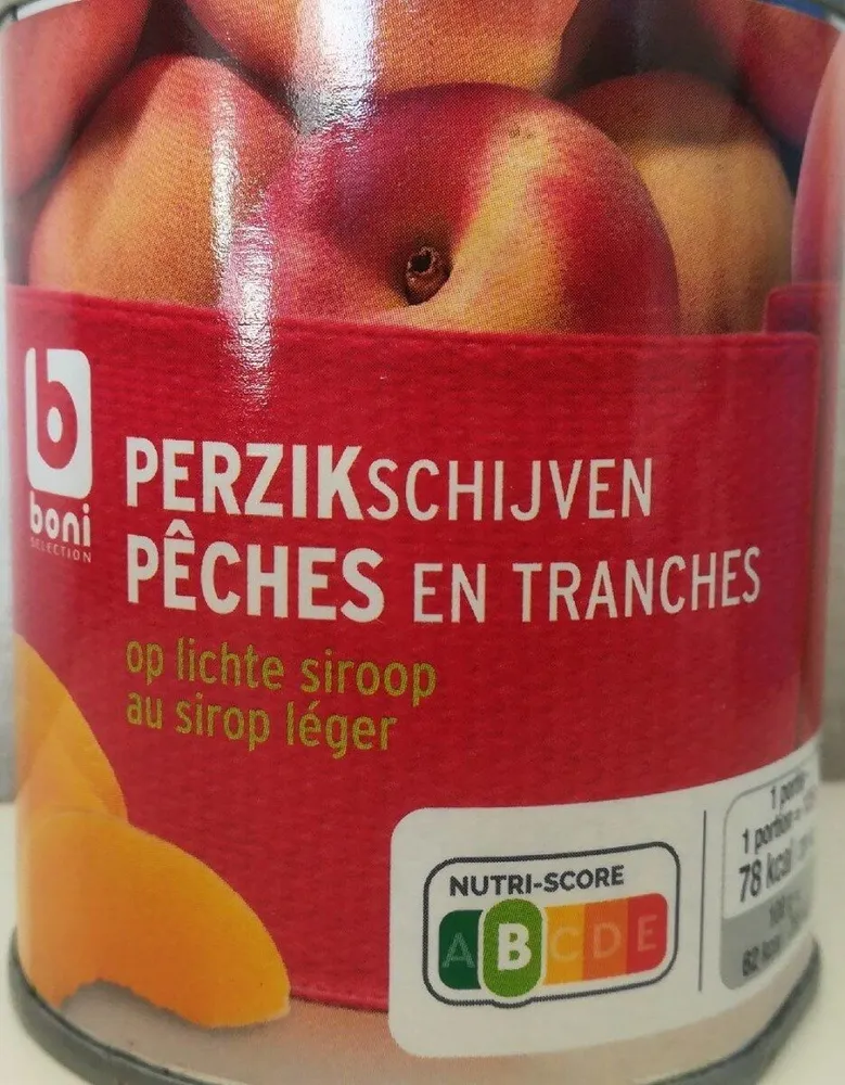 Pêches en tranches au sirop
