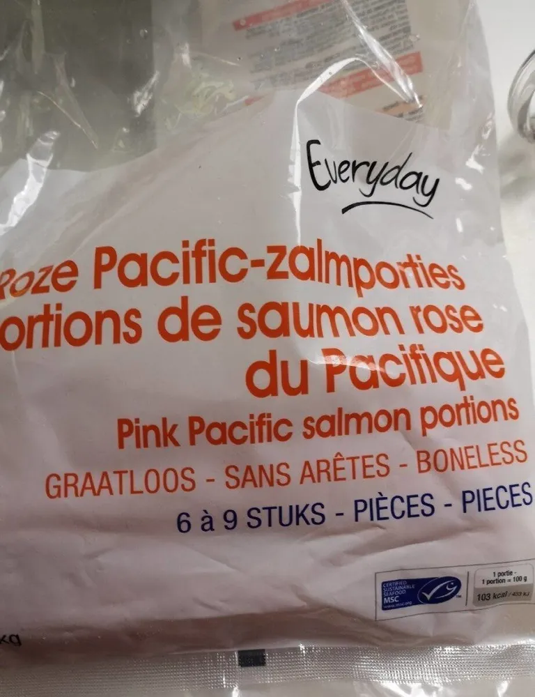 Portions de saumon rose du Pacifique