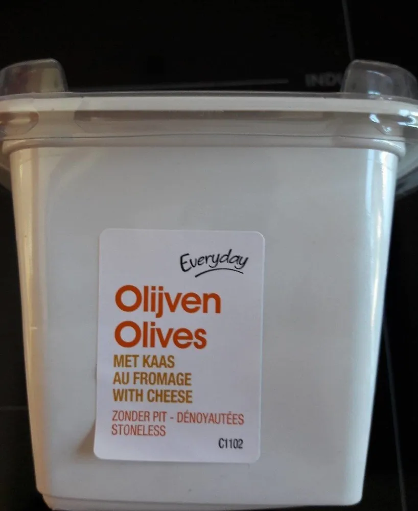 Olives dénoyautées au fromage