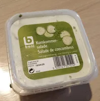 Salade de concombres avec dressing au yaourt