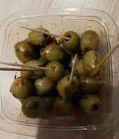 Groene olijven pikant