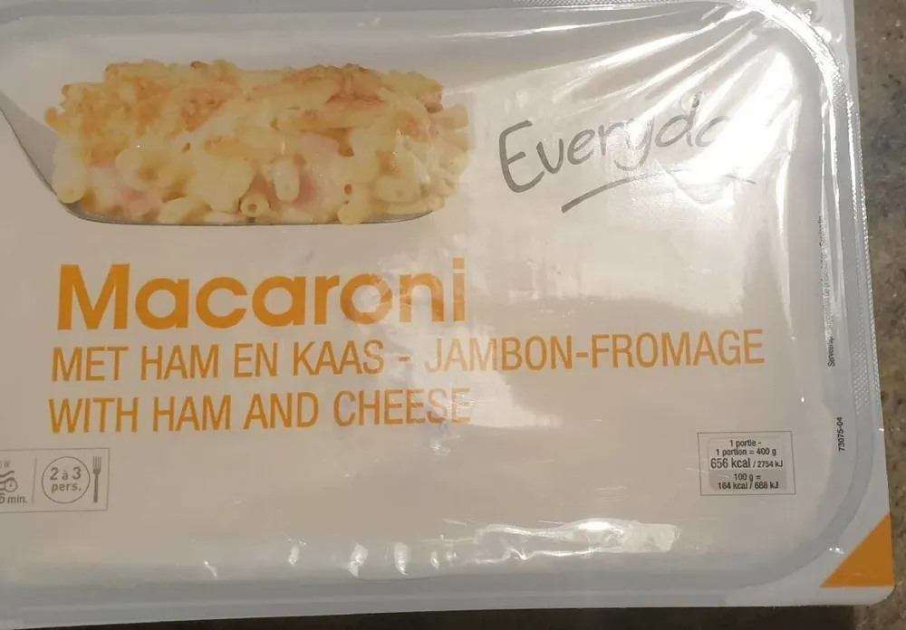 Macaroni met ham en kaas