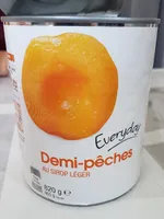Demi-pêche au sirop léger