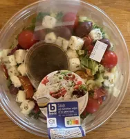 Salade à la grecque avec conchigliette rigate