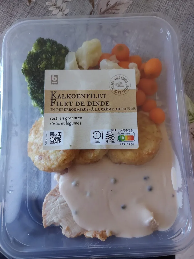 Kalkoenfilet In Peperroomsaus Met Rösti En Groenten