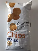 Paprika-flavoured potato crisps