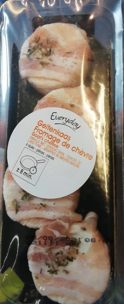 Fromage de chèvre bardé de lard fumé