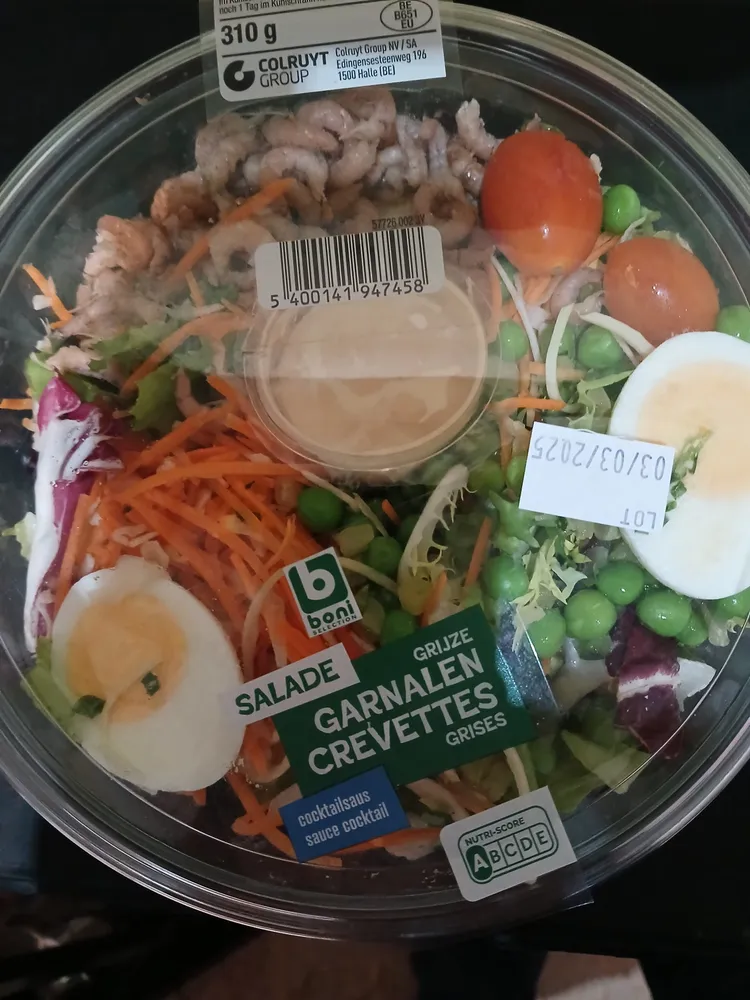 Salade grecque aux crevettes grises