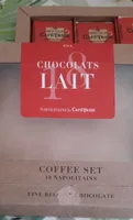 Napolitains lait by café tasse