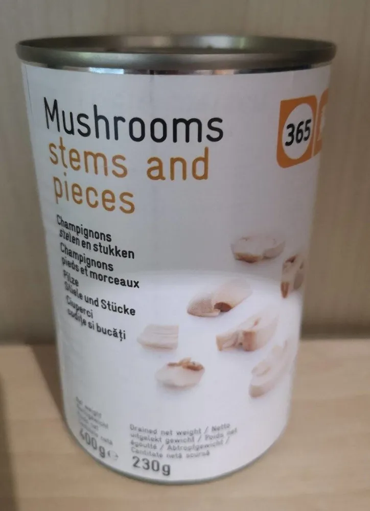 Mushrooms stems and pieces
