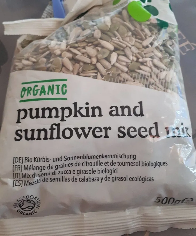 Pumpkin and Sunflower seed mix
