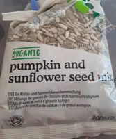 Pumpkin and Sunflower seed mix