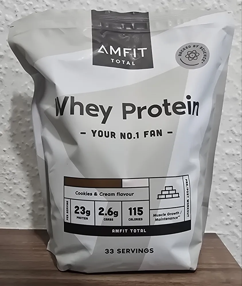 Whey Protein Cookies & Cream flavour