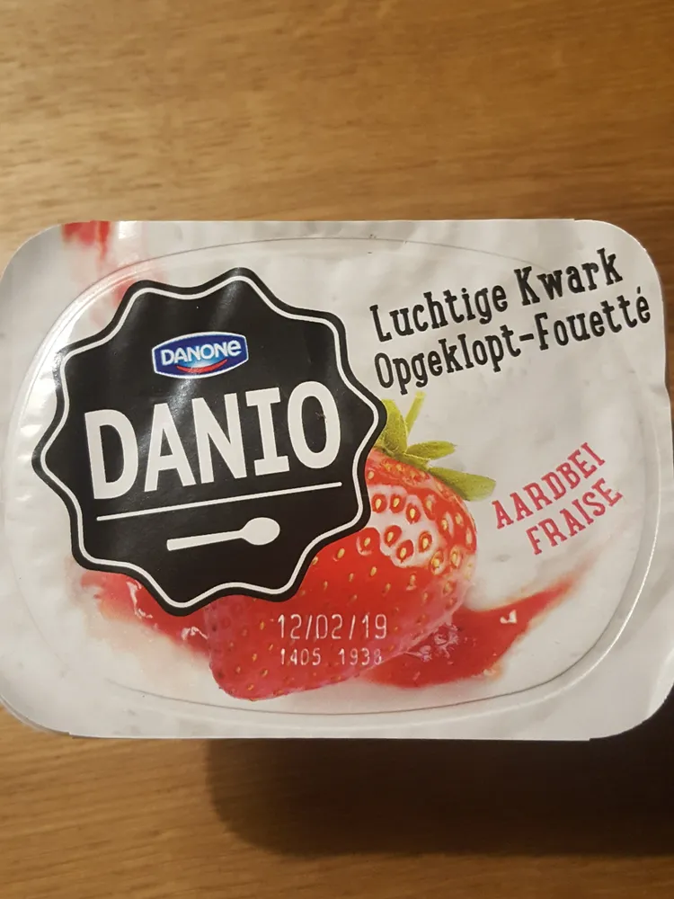 Fromage frais fouetté à la fraise