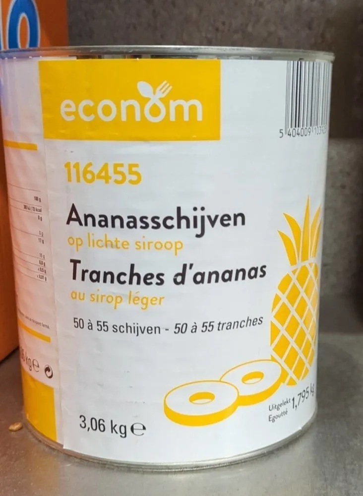 pineapple slices