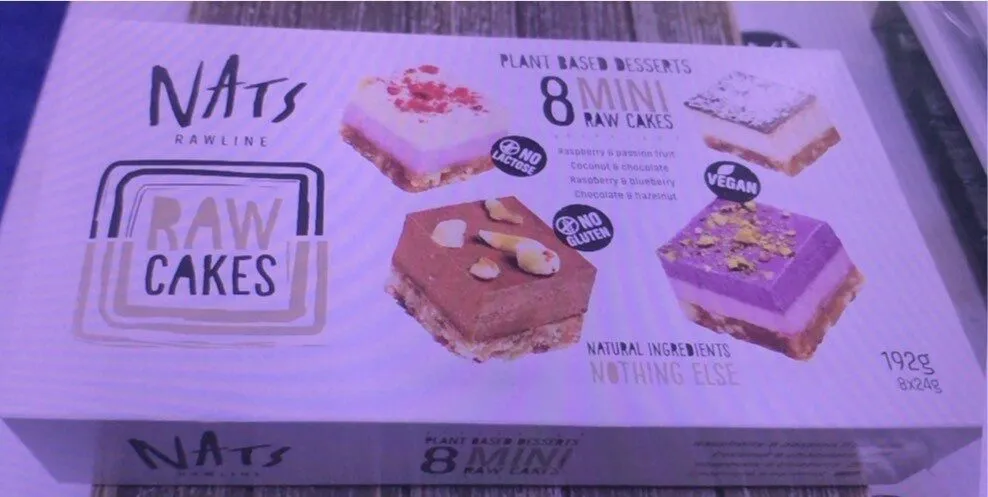 8 mini raw cakes