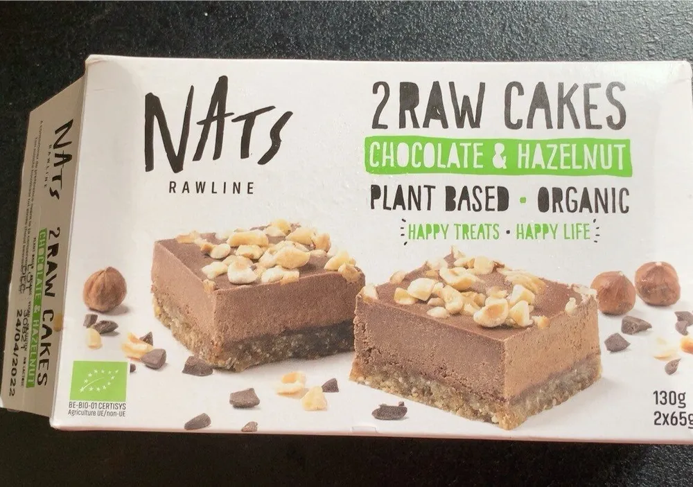 2 raw cakes