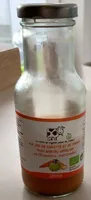 Pur jus de carotte et de pomme au gingembre