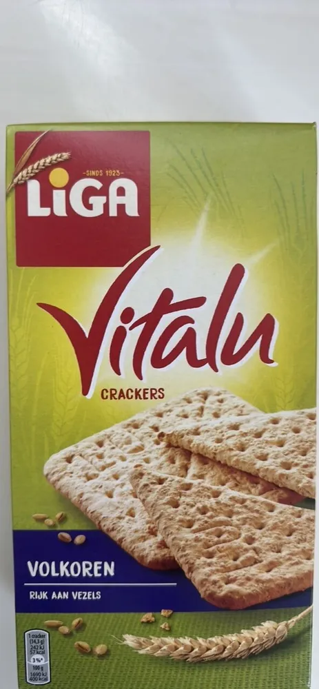 In B'tween Cracker Whole Meal