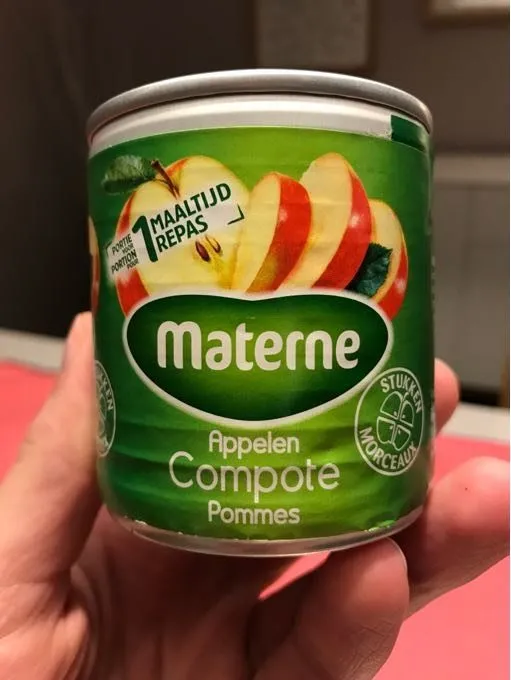 Compote de pommes avec morceaux