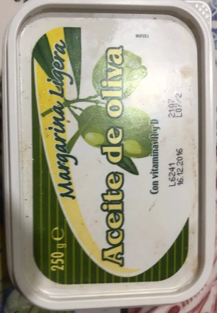 Margarina Ligera Con 24% De Aceite De Oliva Sobre Materia Grasa