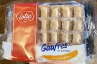 Gaufres aux oeufs frais et sucre glace