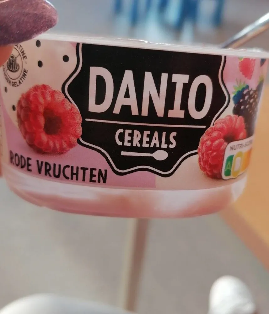 Danio cereals rode vruchten