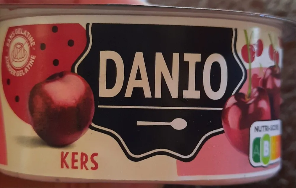 Danio cerise