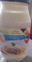 Creamy pasta sauce with cheese