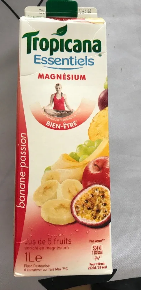 5 fruits ananas pomme banane passion raisin