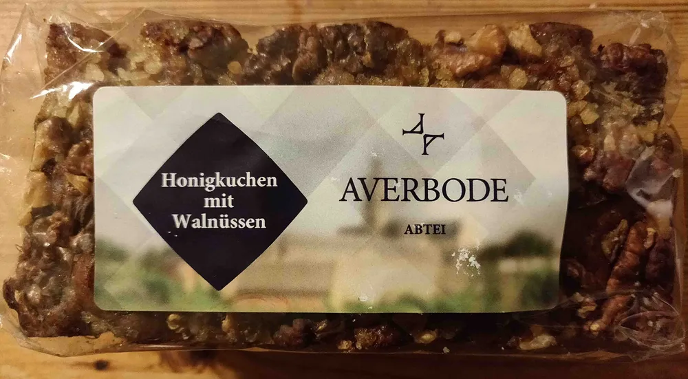 Honigkuchen mit Walnüssen