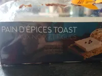 Pain d'épices toast aux noix et figues