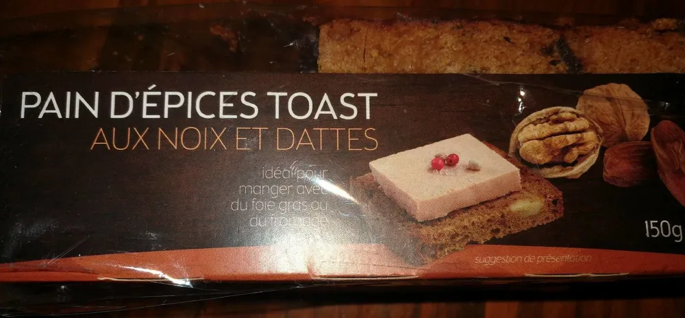 Pain d'épices toast aux noix et dattes