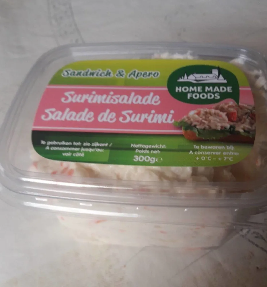 Sandwich et apero salade de surimi