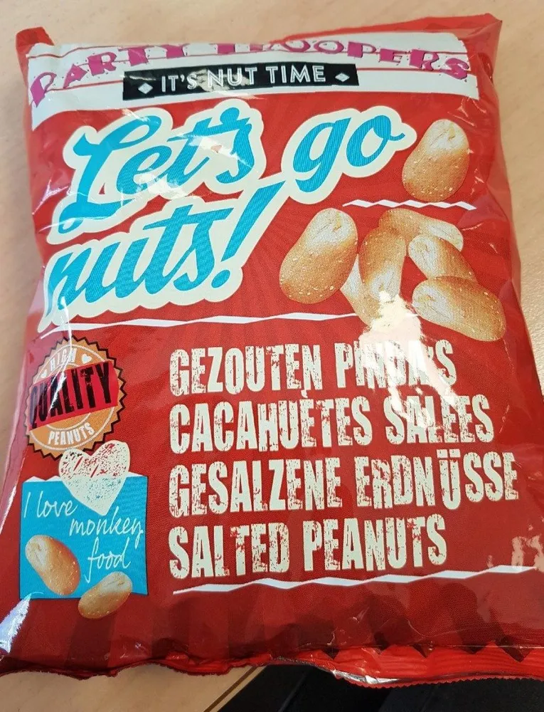 Party Troopers Let's go nuts !