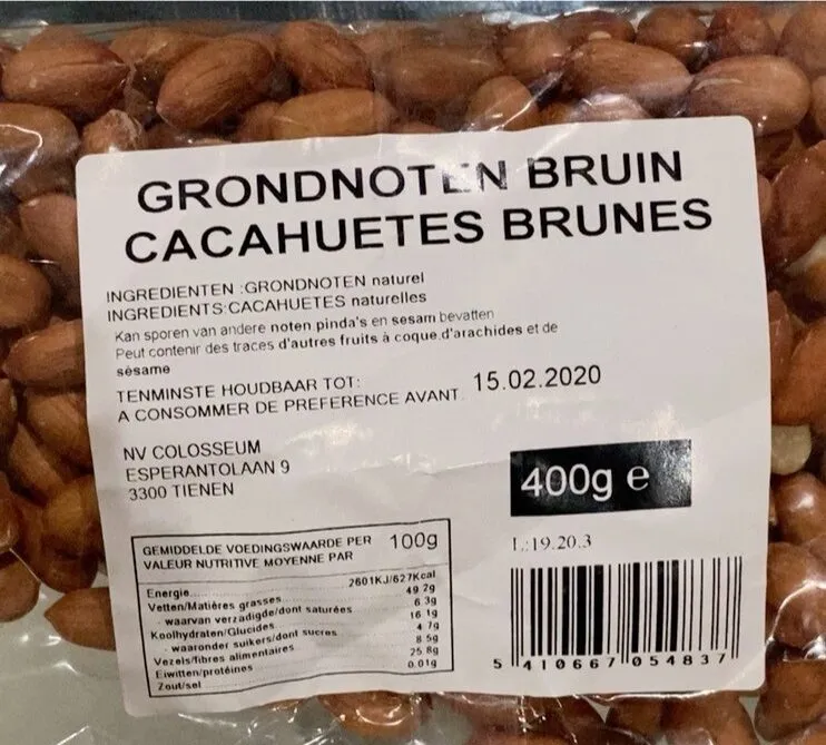 Cacahuètes brunes