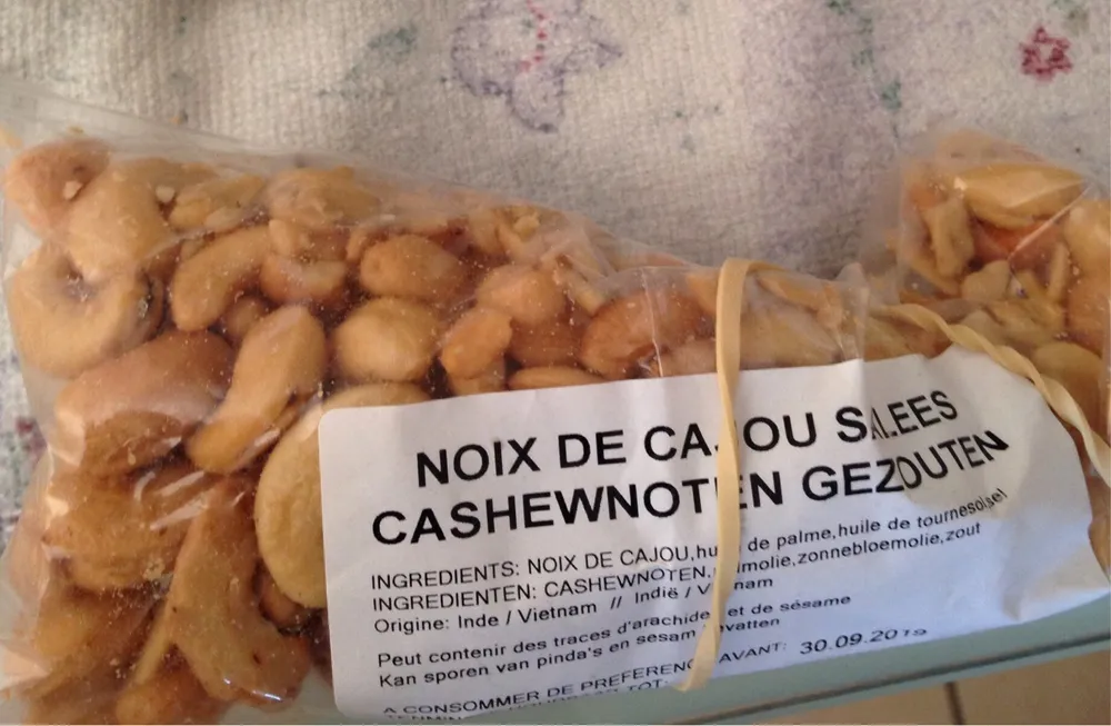 Noix de cajoux salées